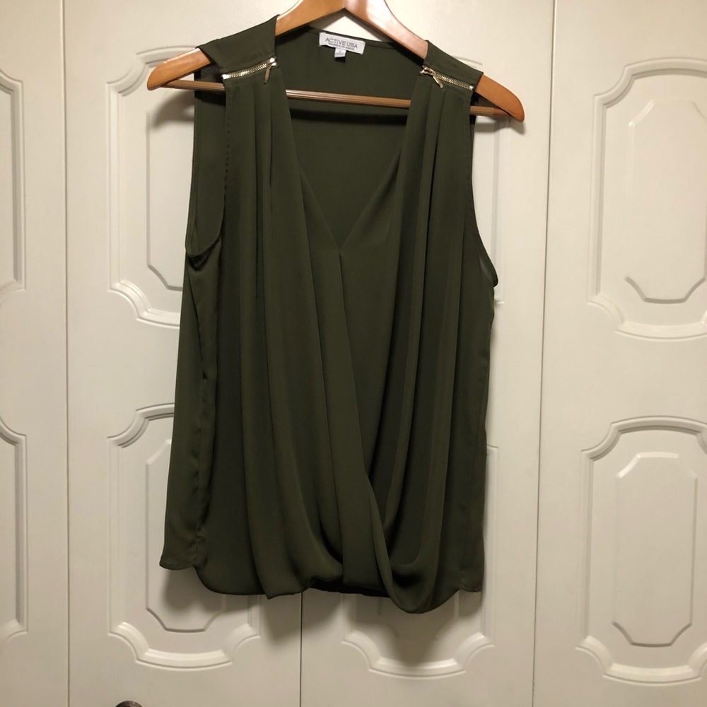 Women’s blouse